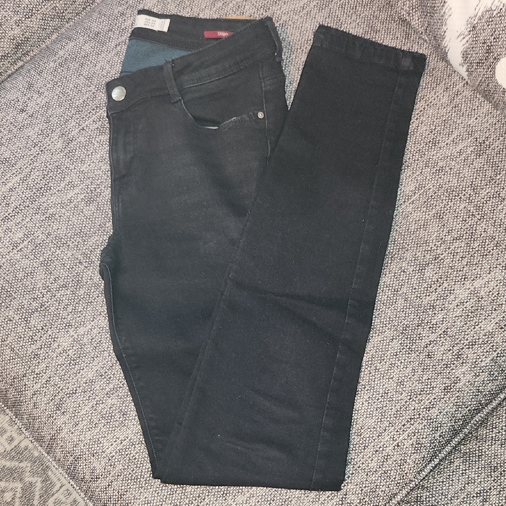 Zara Black Skinny Jeans with Modern Stretch